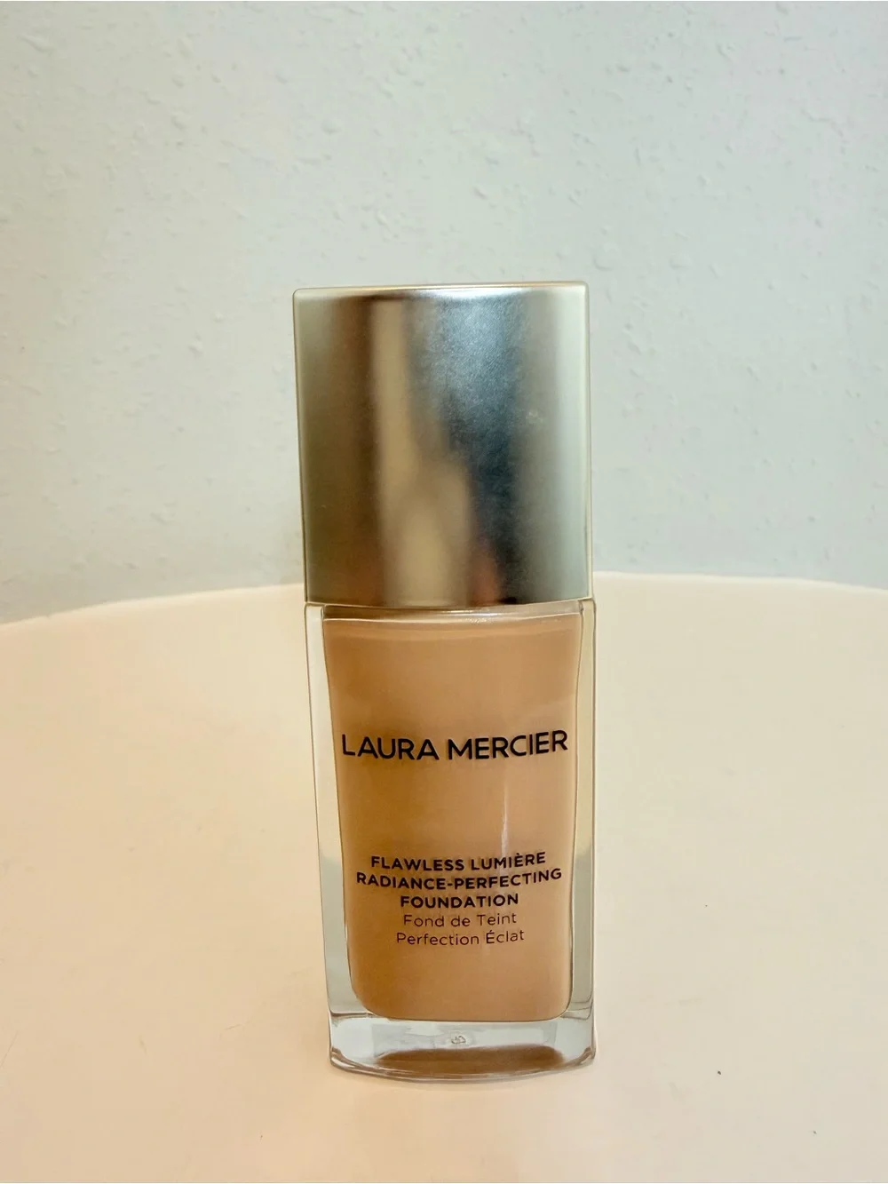 Laura Mercier Flawless Lumiere Radiance Perfecting Foundation 3W2 Golden NIB